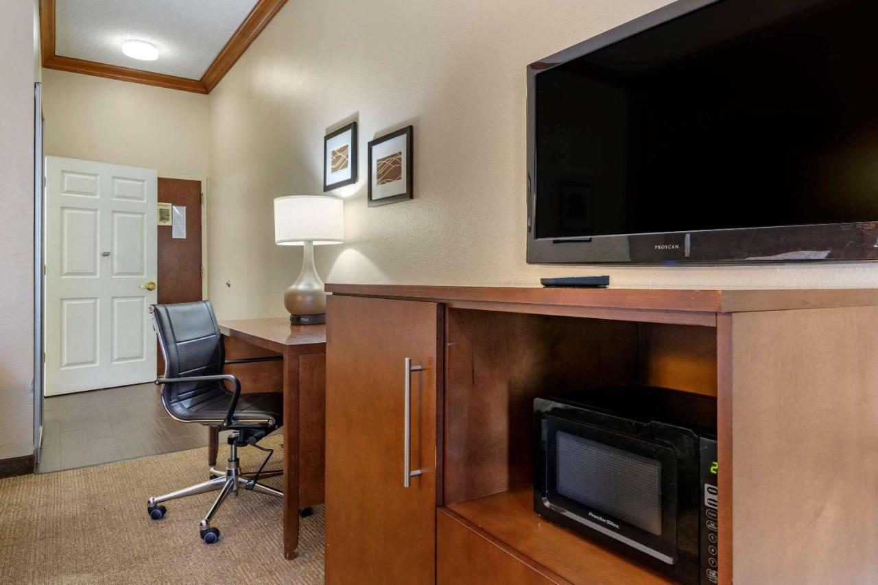 Comfort Inn & Suites Statesboro - University Area Экстерьер фото