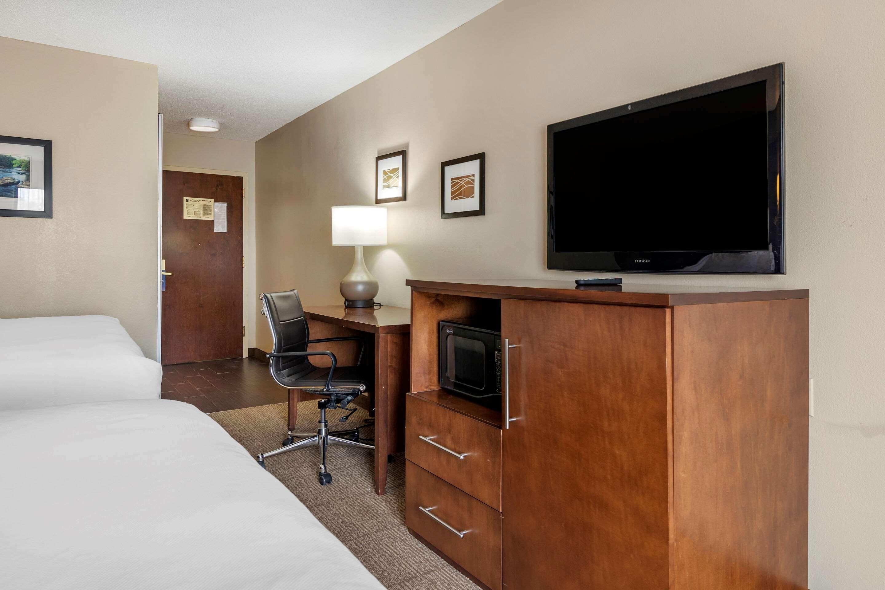 Comfort Inn & Suites Statesboro - University Area Экстерьер фото