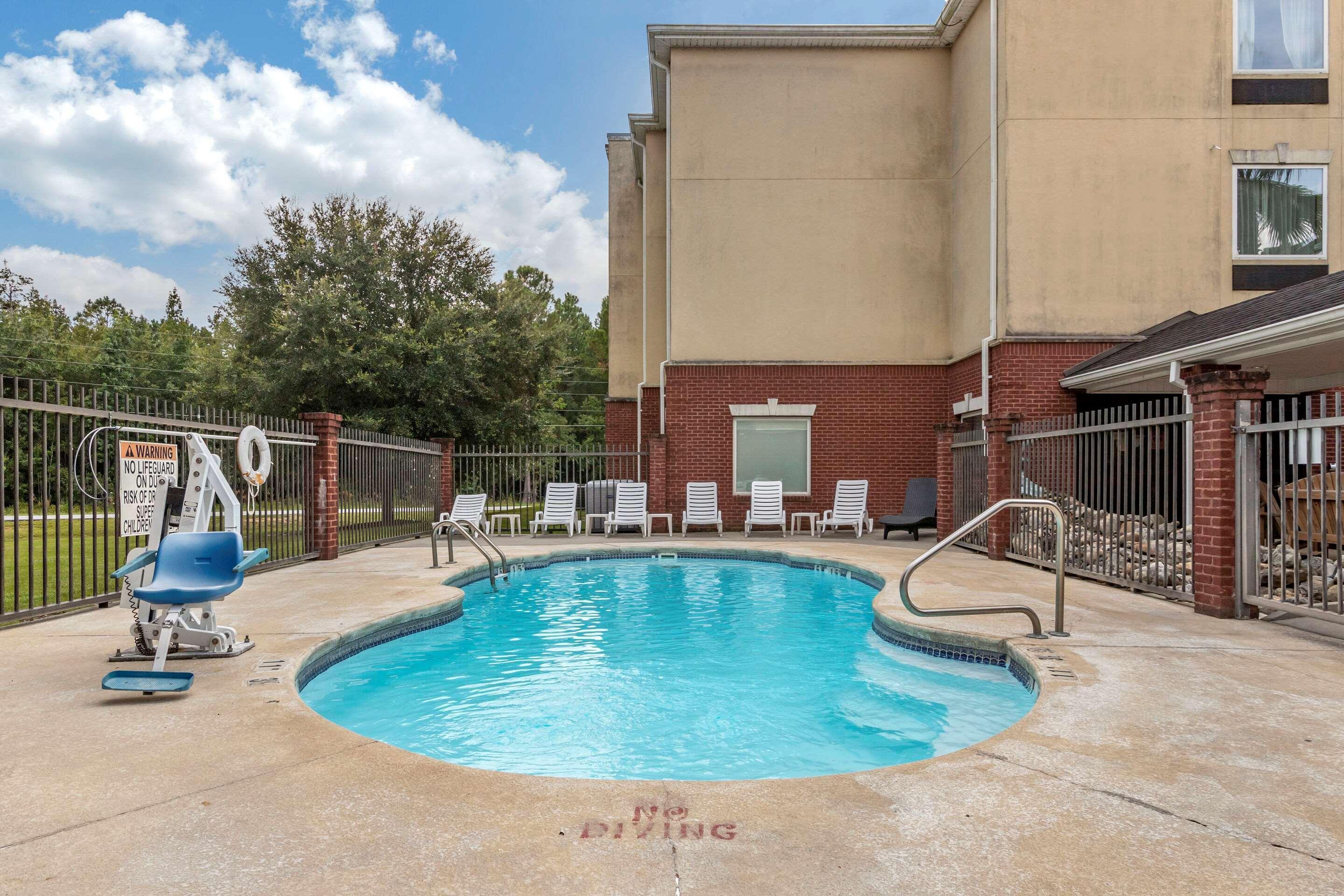 Comfort Inn & Suites Statesboro - University Area Экстерьер фото