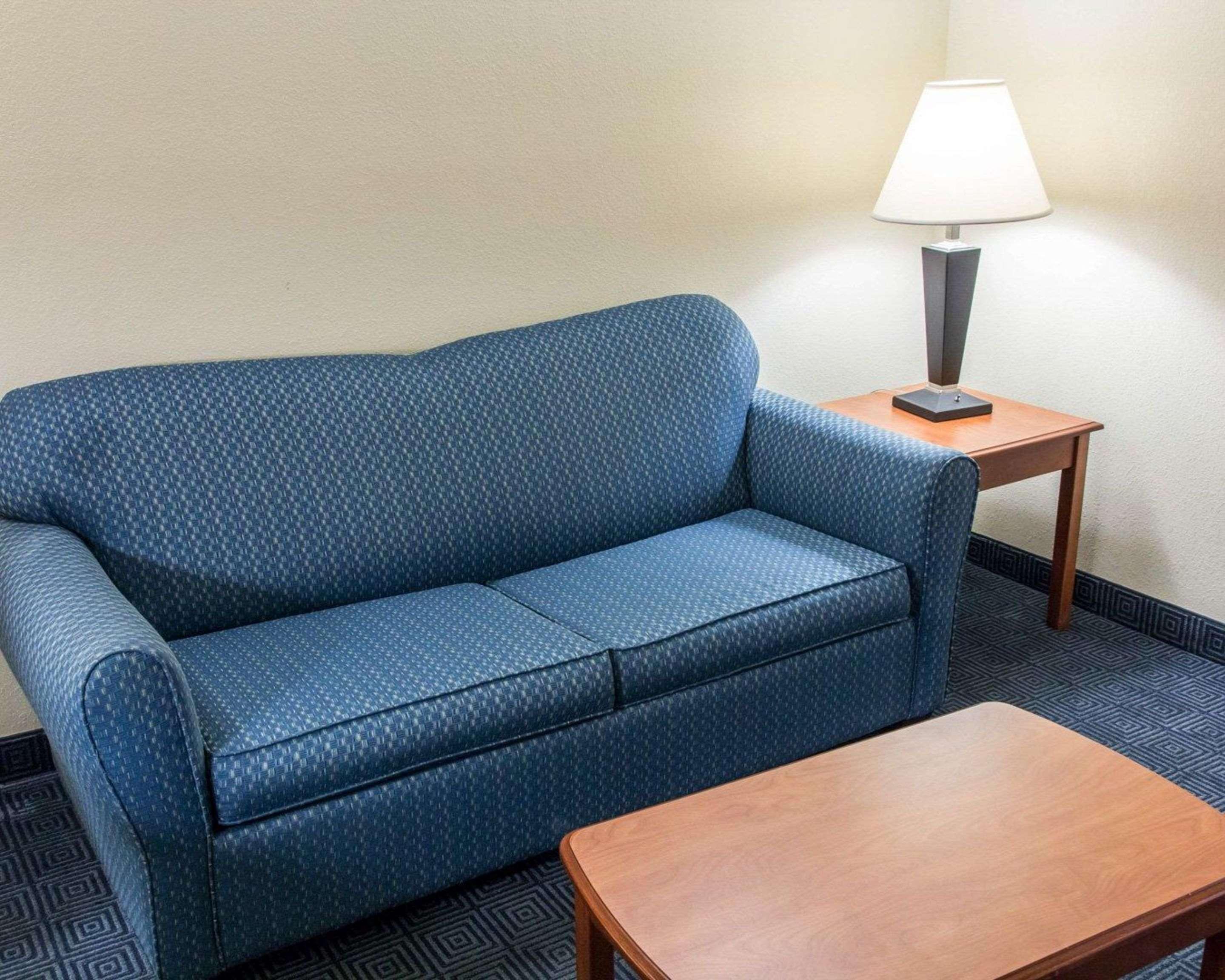 Comfort Inn & Suites Statesboro - University Area Экстерьер фото