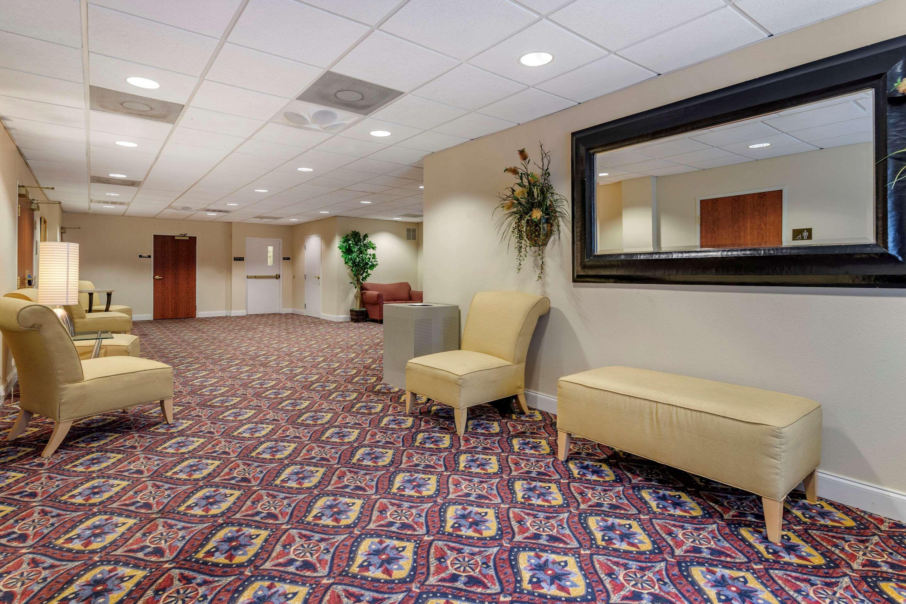 Comfort Inn & Suites Statesboro - University Area Экстерьер фото